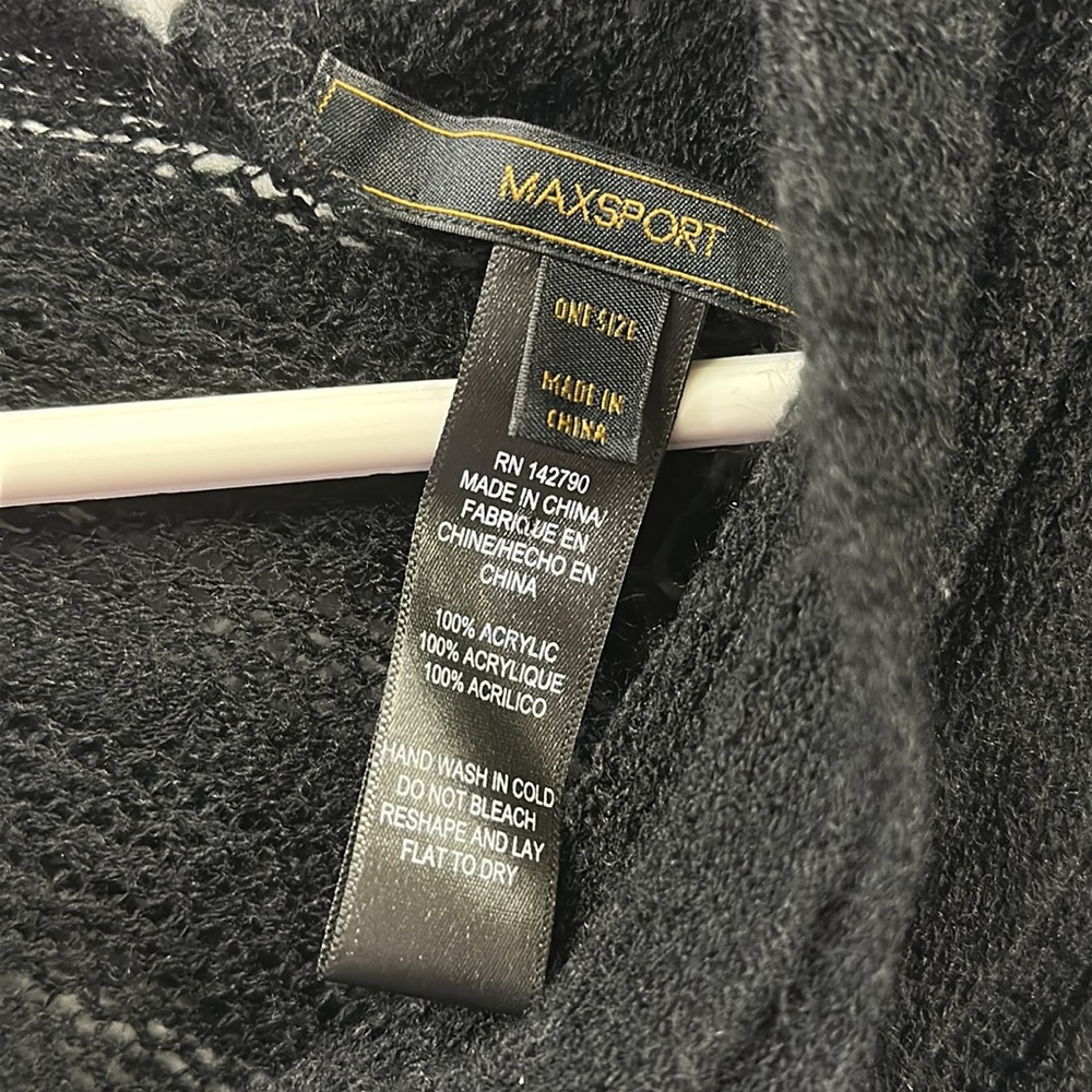 Max Sport Asymmetrical Black Fringed Poncho Sweater Never Worn One Size - Picture 7 of 7